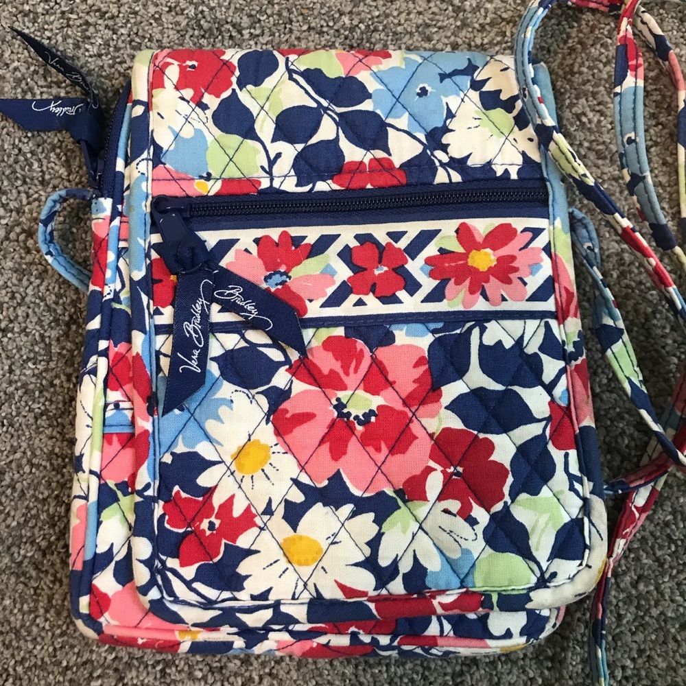vera bradley crossbody bag !!